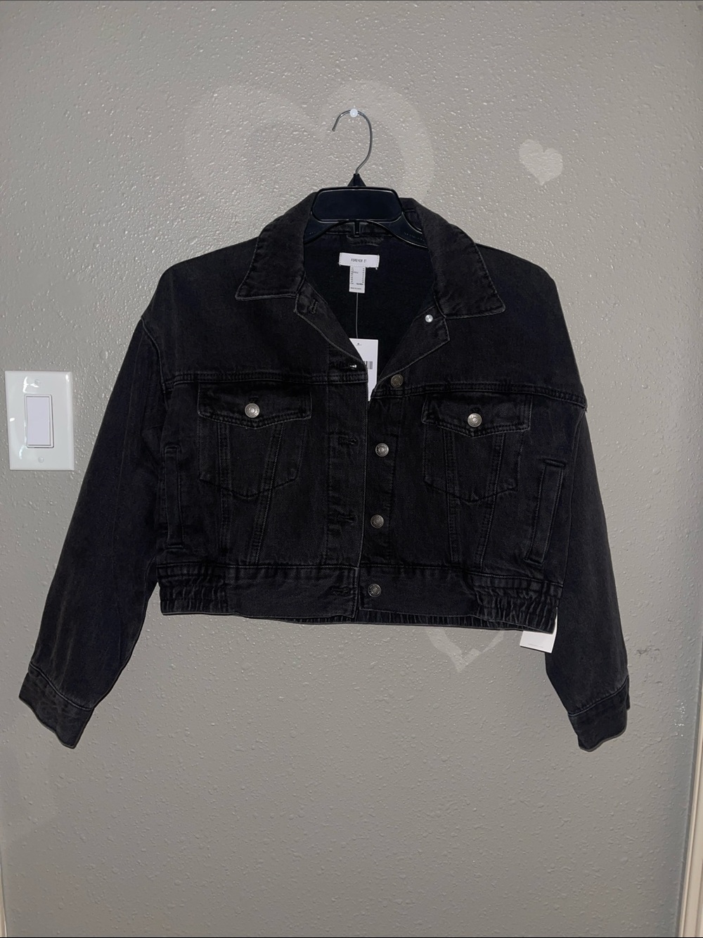 NEW❗️Cropped Black Denim Jacket